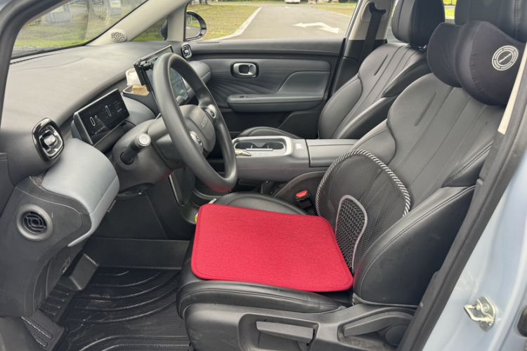 Used AION UT 2025 420 Smart Edition Interior 3