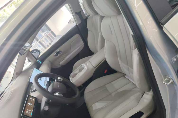 Used AION UT 2025 420 Prestige Edition Interior 3