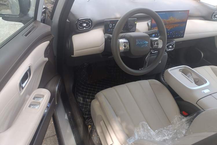 Used AION UT 2025 420 Smart Edition Interior 3