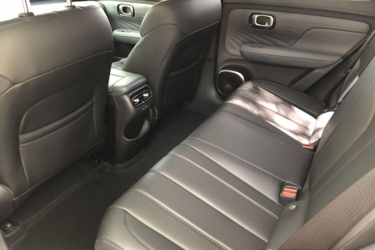 Used AION UT 2025 420 Intelligent Luxury Edition Interior 5