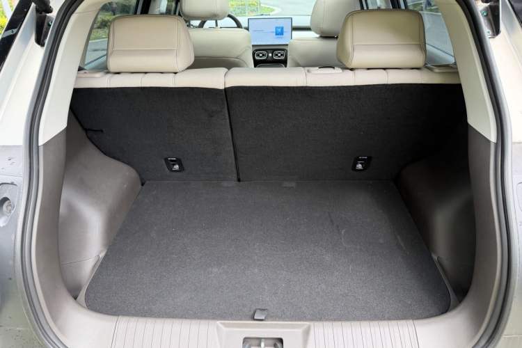 Used AION UT 2025 420 Prestige Edition Interior 7