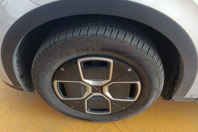 Used AION UT 2025 330 Star Edition Left Front Wheel Hub