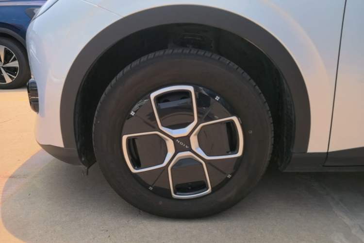 Used AION UT 2025 330 Star Edition Left Front Wheel Hub
