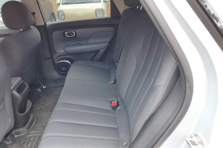 Used AION UT 2025 330 Starlight Edition Left Rear Seat