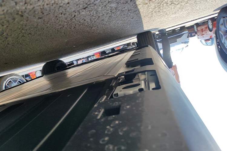 Used AION UT 2025 330 Starlight Edition Left Side Sill
