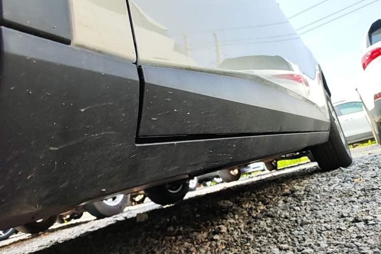 Used AION UT 2025 420 Smart Edition Left Side Sill
