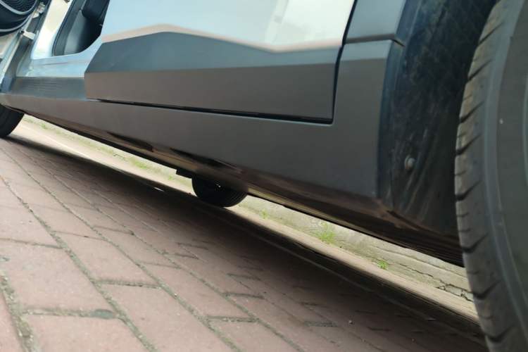 Used AION UT 2025 330 Starlight Edition Left Side Sill