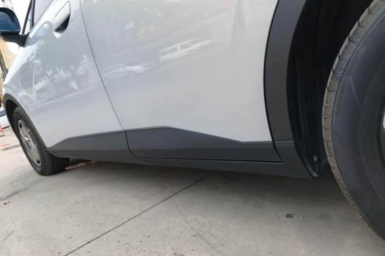 Used AION UT 2025 330 Starlight Edition Left Side Sill