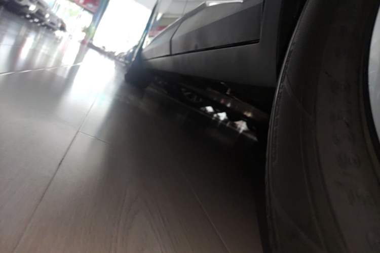 Used AION UT 2025 330 Starlight Edition Left Side Sill