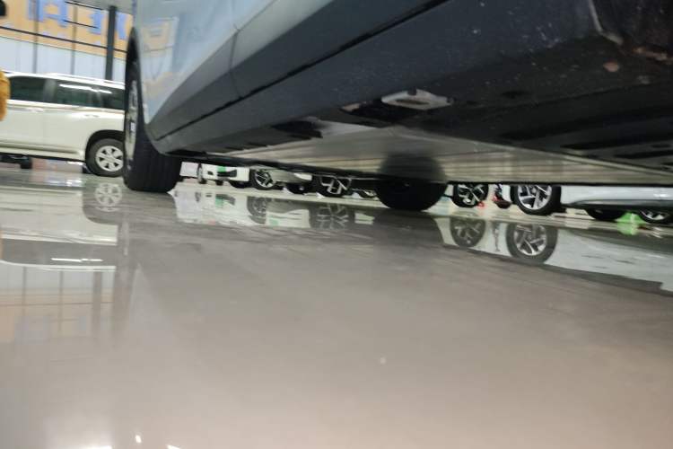 Used AION UT 2025 330 Starlight Edition Left Side Sill