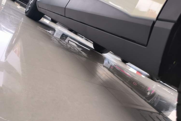Used AION UT 2025 330 Starlight Edition Left Side Sill