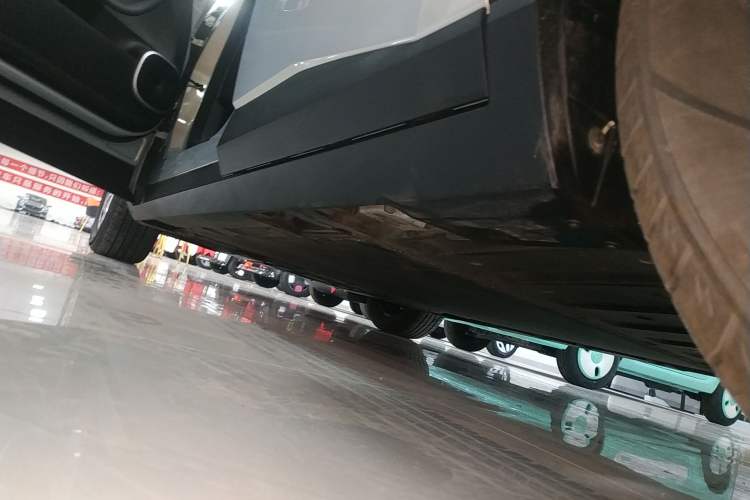 Used AION UT 2025 420 Smart Edition Left Side Sill