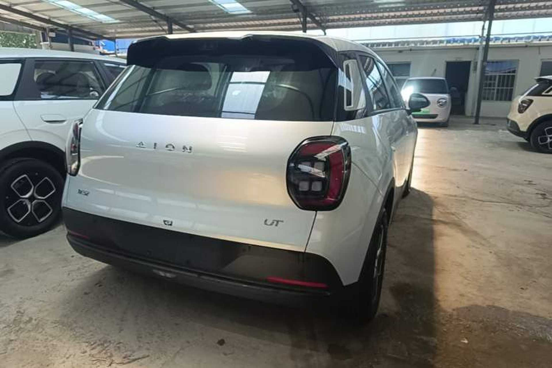 Used AION UT 2025 420 Smart Edition Rear Right 45 Deg