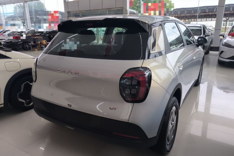 Used AION UT 2025 330 Starlight Edition Rear Right 45 Deg
