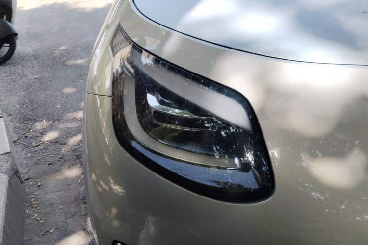 Used AION UT 2025 420 Intelligent Luxury Edition Right Front Headlight