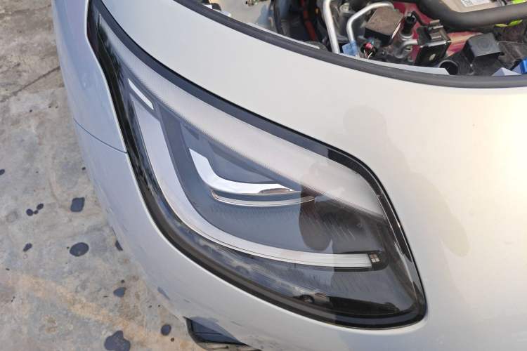 Used AION UT 2025 420 Smart Edition Right Front Headlight