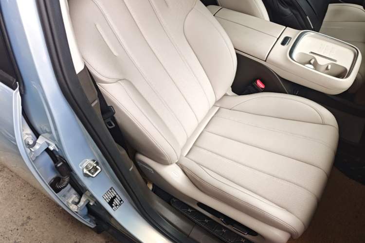 Used AION UT 2025 420 Prestige Edition Right Front Seat