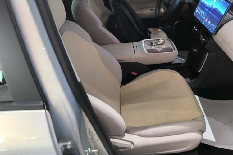 Used AION UT 2025 330 Starlight Edition Right Front Seat