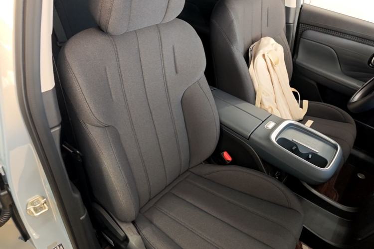 Used AION UT 2025 330 Star Edition Right Front Seat