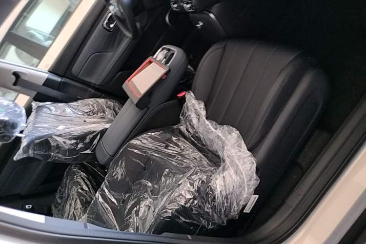 Used AION UT 2025 420 Smart Edition Right Front Seat