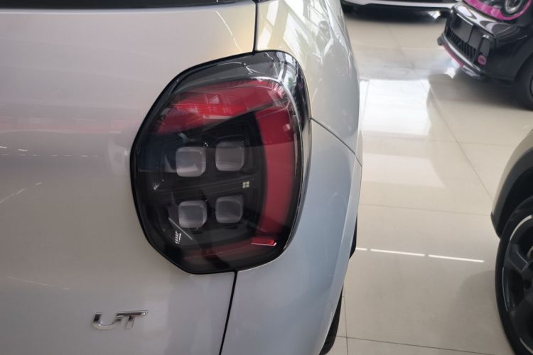 Used AION UT 2025 330 Starlight Edition Right Rear Taillight