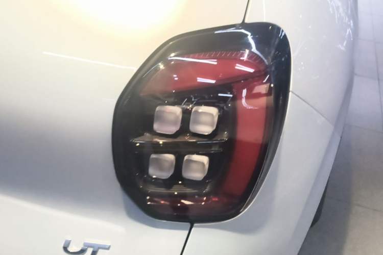 Used AION UT 2025 330 Starlight Edition Right Rear Taillight