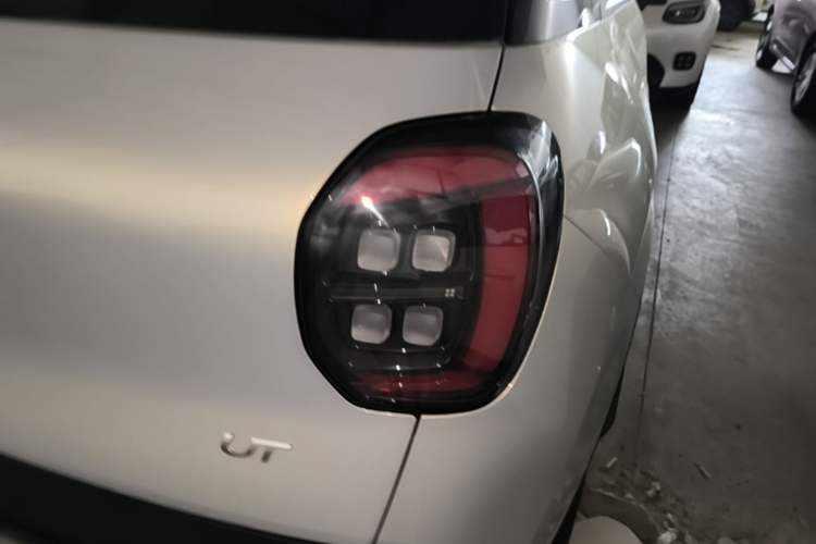 Used AION UT 2025 330 Starlight Edition Right Rear Taillight