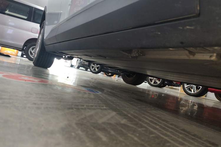 Used AION UT 2025 330 Starlight Edition Right Side Sill