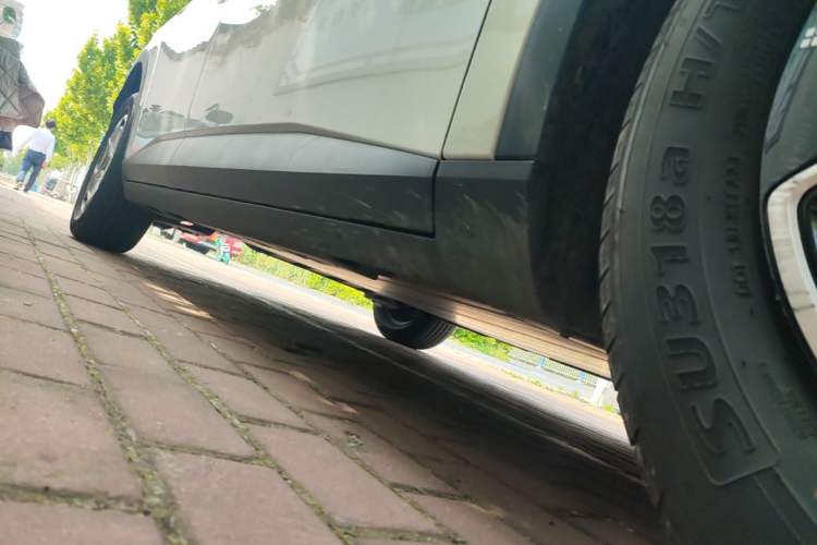 Used AION UT 2025 330 Starlight Edition Right Side Sill