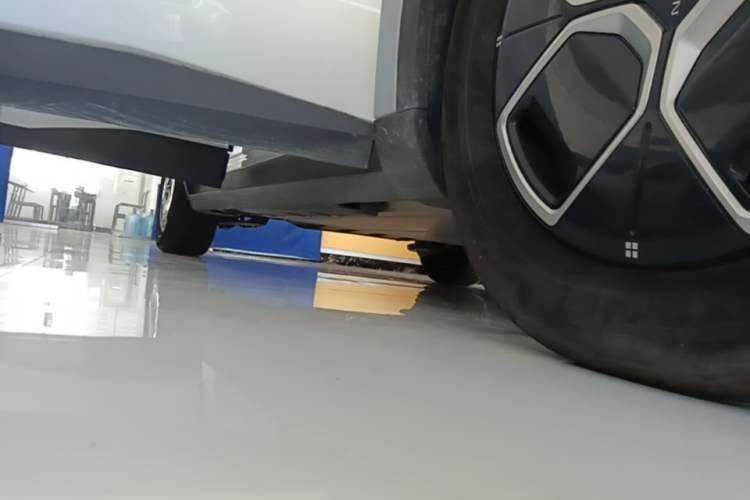 Used AION UT 2025 330 Starlight Edition Right Side Sill