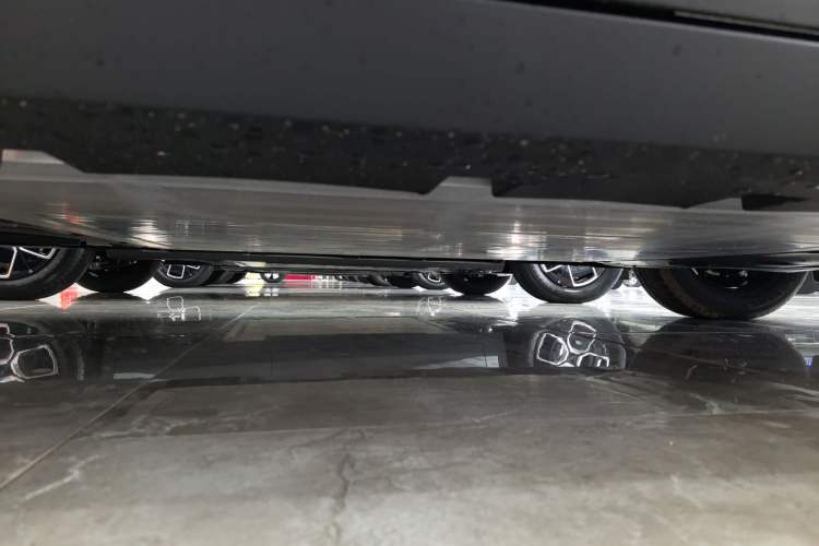 Used AION UT 2025 330 Starlight Edition Right Side Sill