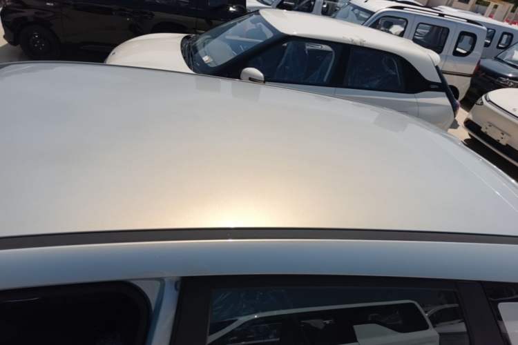 Used AION UT 2025 330 Starlight Edition Roof