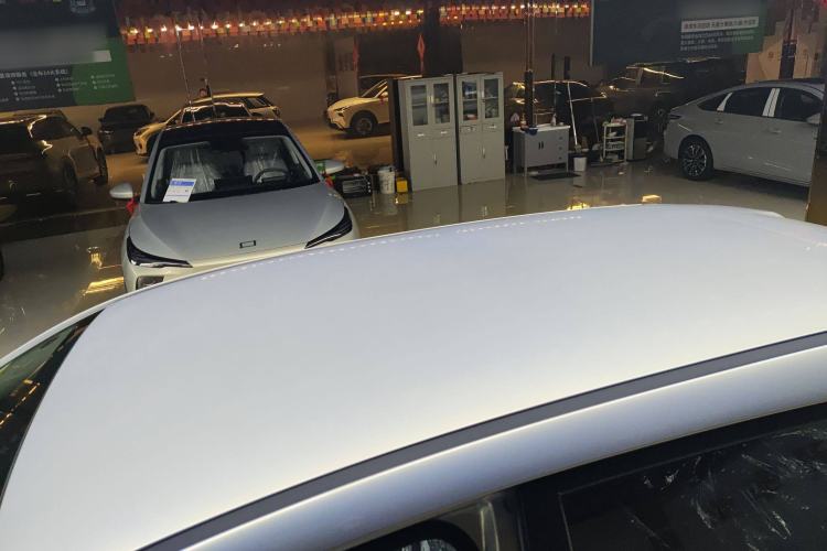 Used AION UT 2025 330 Star Edition Roof