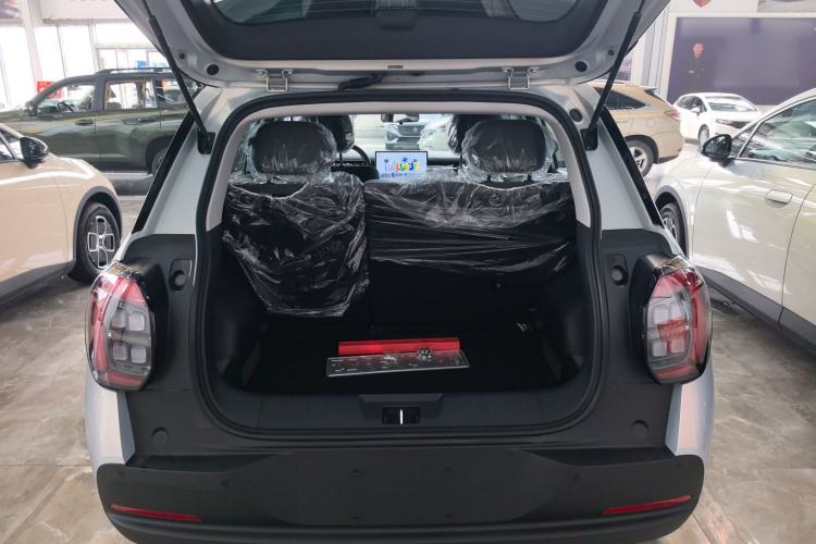 Used AION UT 2025 330 Starlight Edition Trunk