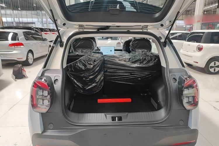 Used AION UT 2025 420 Smart Edition Trunk