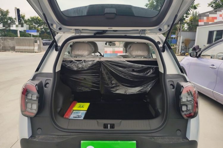 Used AION UT 2025 330 Starlight Edition Trunk