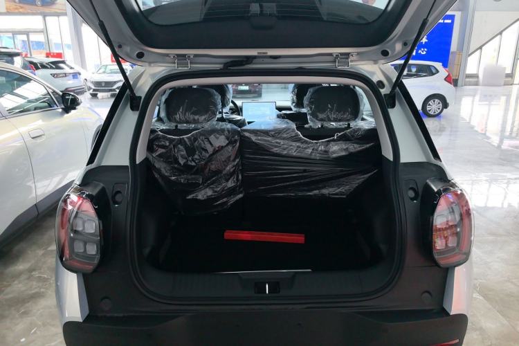 Used AION UT 2025 330 Starlight Edition Trunk