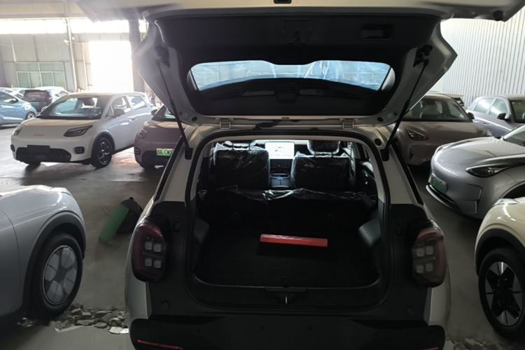 Used AION UT 2025 330 Starlight Edition Trunk