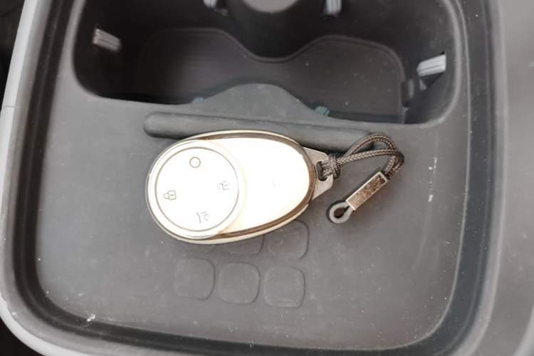 Used AION UT 2025 330 Starlight Edition Vehicle Key