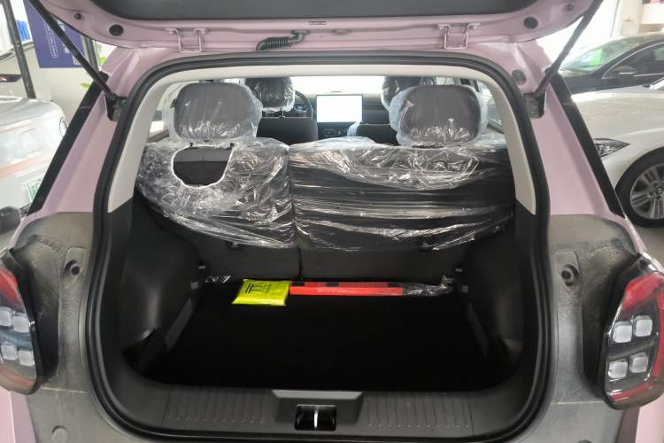 Used AION UT 2025 330 Starlight Edition Trunk