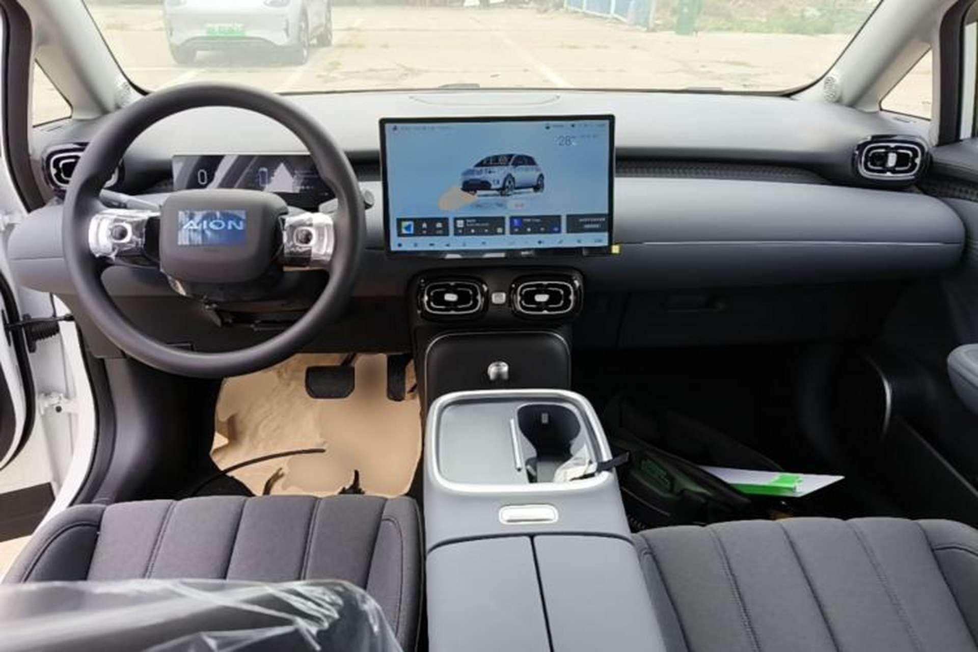 Used AION UT 2025 330 Starlight Edition Center Console
