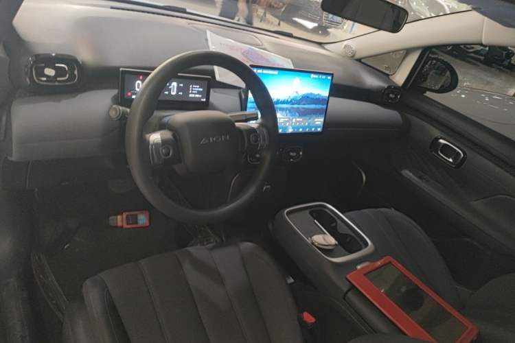 Used AION UT 2025 330 Starlight Edition Center Console
