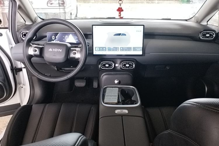 Used AION UT 2025 420 Intelligent Luxury Edition Center Console