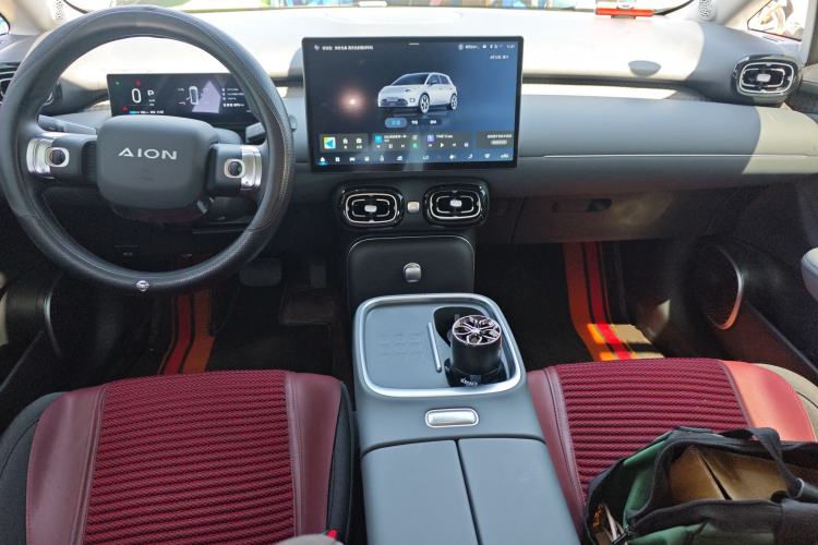 Used AION UT 2025 330 Starlight Edition Center Console