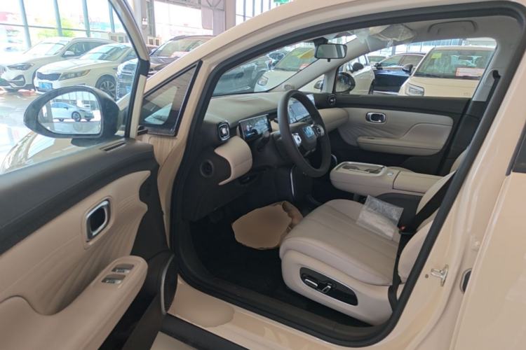 Used AION UT 2025 420 Intelligent Luxury Edition Driver Seat