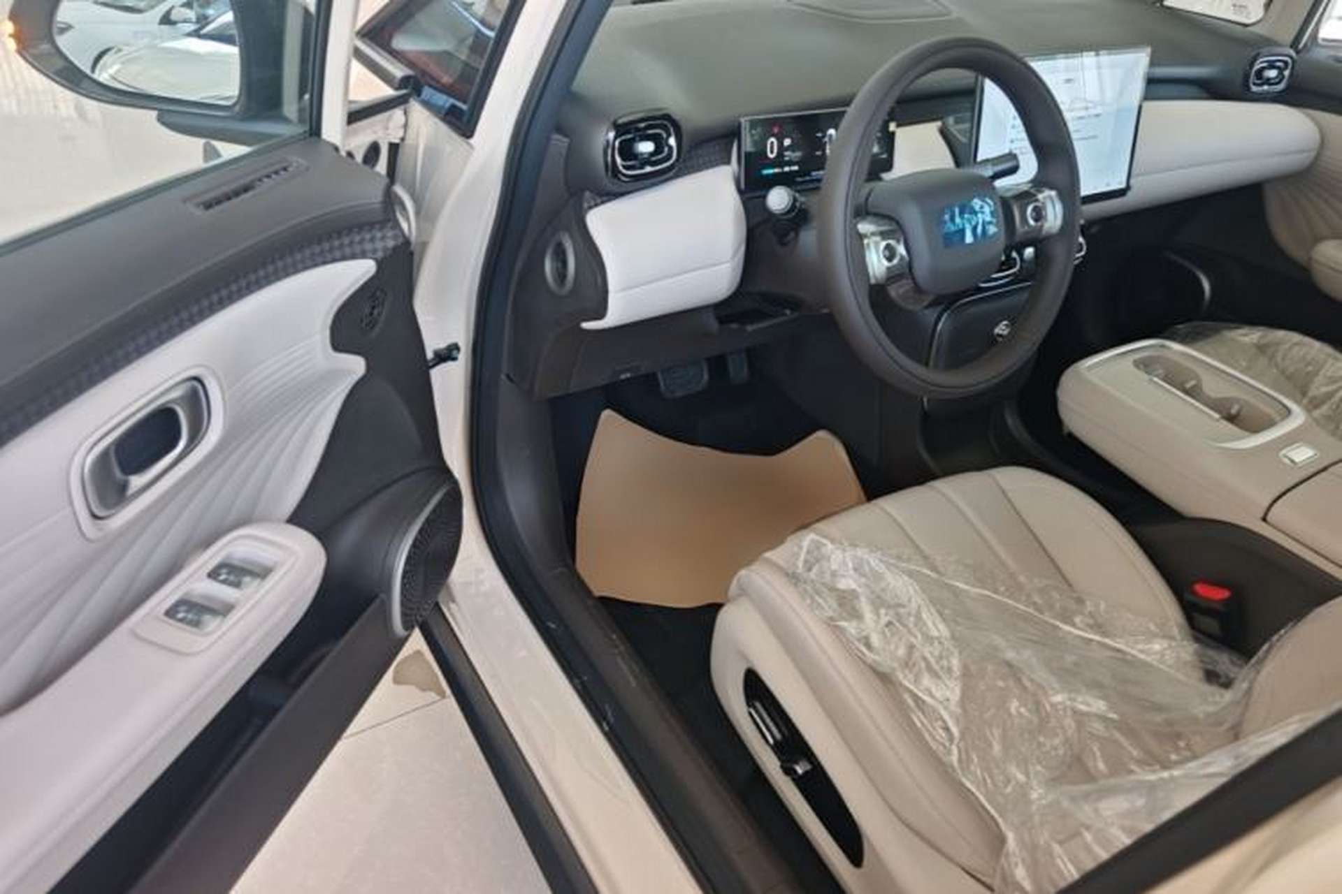 Used AION UT 2025 420 Intelligent Luxury Edition Driver Seat