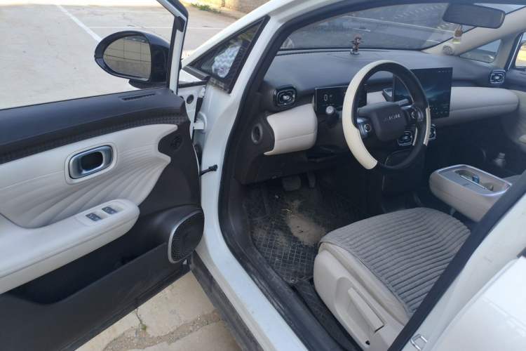 Used AION UT 2025 420 Smart Edition Driver Seat