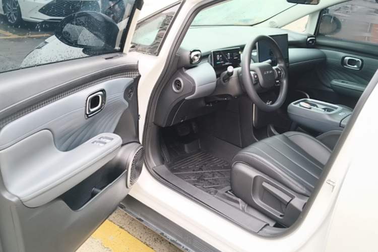 Used AION UT 2025 420 Smart Edition Driver Seat