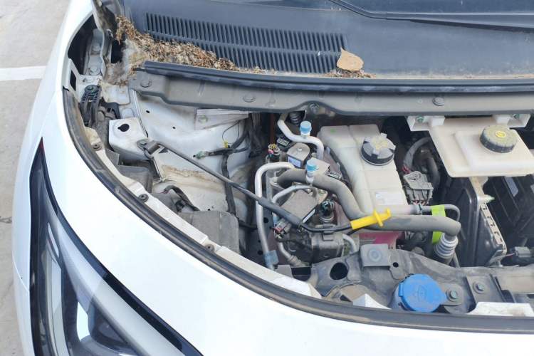 Used AION UT 2025 420 Smart Edition Engine Bay Right