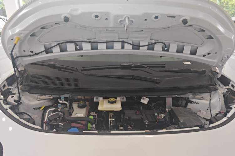Used AION UT 2025 330 Starlight Edition Engine Bay